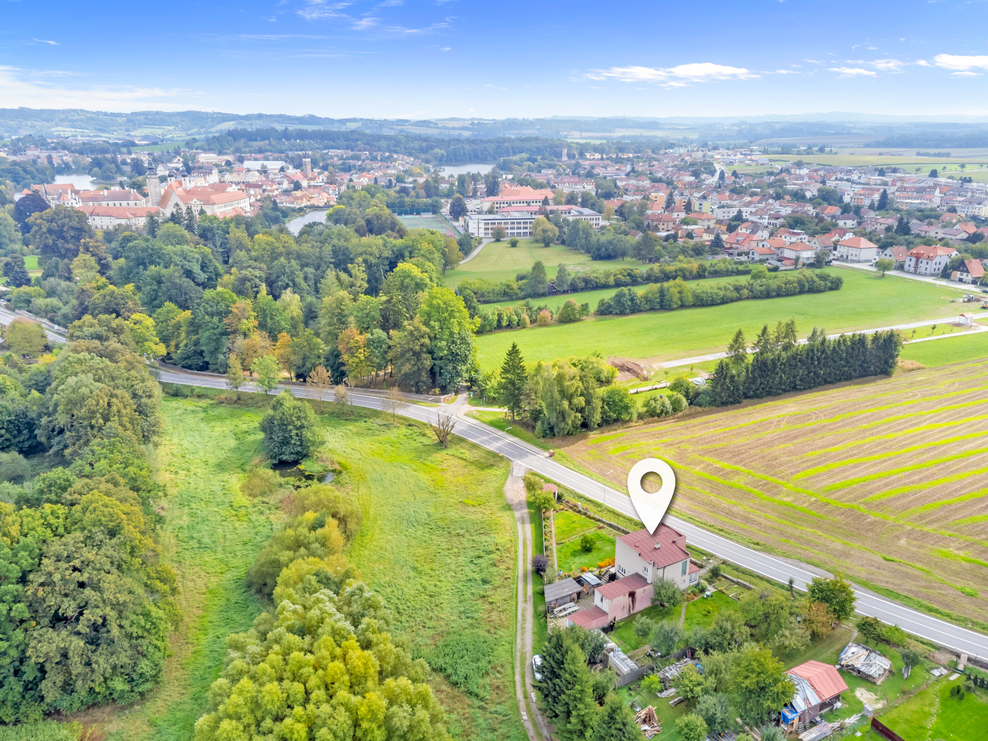 Prodej výjimečné vily architekta Lameše  – Telč, 100 m od zámeckého parku